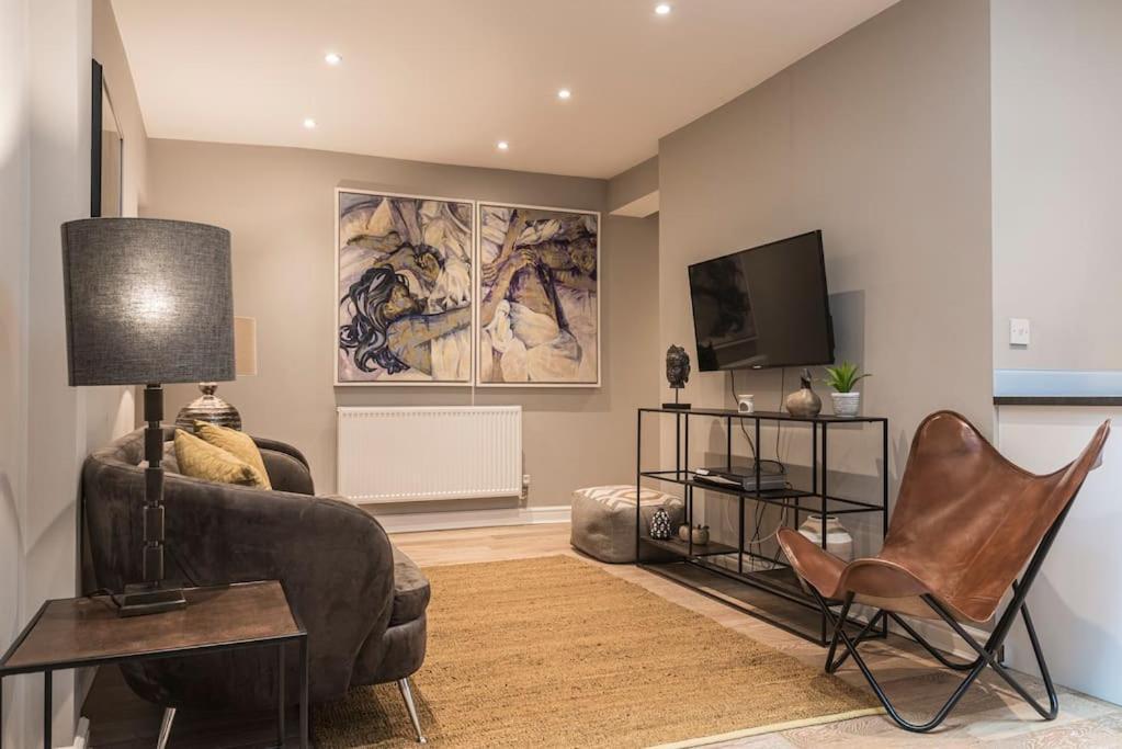 Nelson Crescent West : Modern One Bedroom Basement Apartment In Central Location Ράμσγκεϊτ Εξωτερικό φωτογραφία