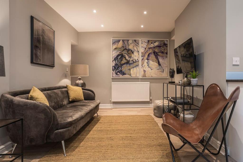 Nelson Crescent West : Modern One Bedroom Basement Apartment In Central Location Ράμσγκεϊτ Εξωτερικό φωτογραφία